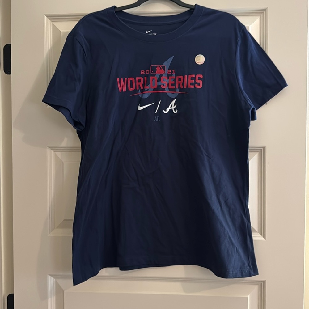 Ladies Nike Atlanta Braves World Series Tee size XL